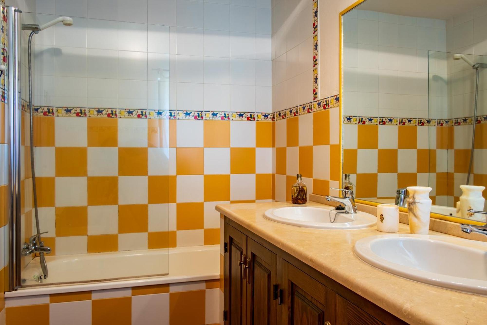 Amaltea Guest House Канделеда Екстериор снимка